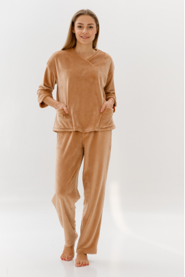 Дуже тепла жіноча пі...